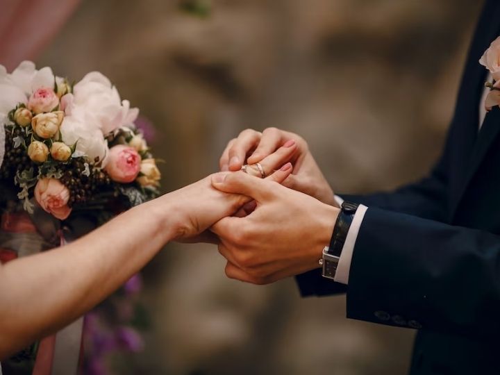 هاوسەرگیری لەگەڵ خزم و لێکەوتە تەندروستییەکانی
